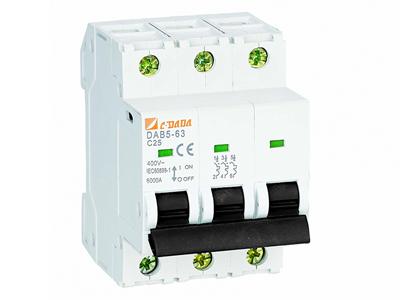 Interruptor en miniatura DAB5-63 4.5KA 3P