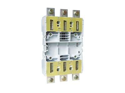 Base para conexión de interruptor DAM1-125-3P frente al tablero 